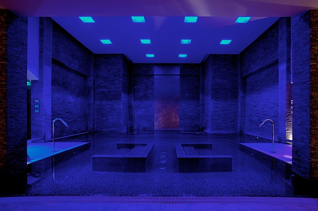 10 Luxury Indoor Swimming Pool Design