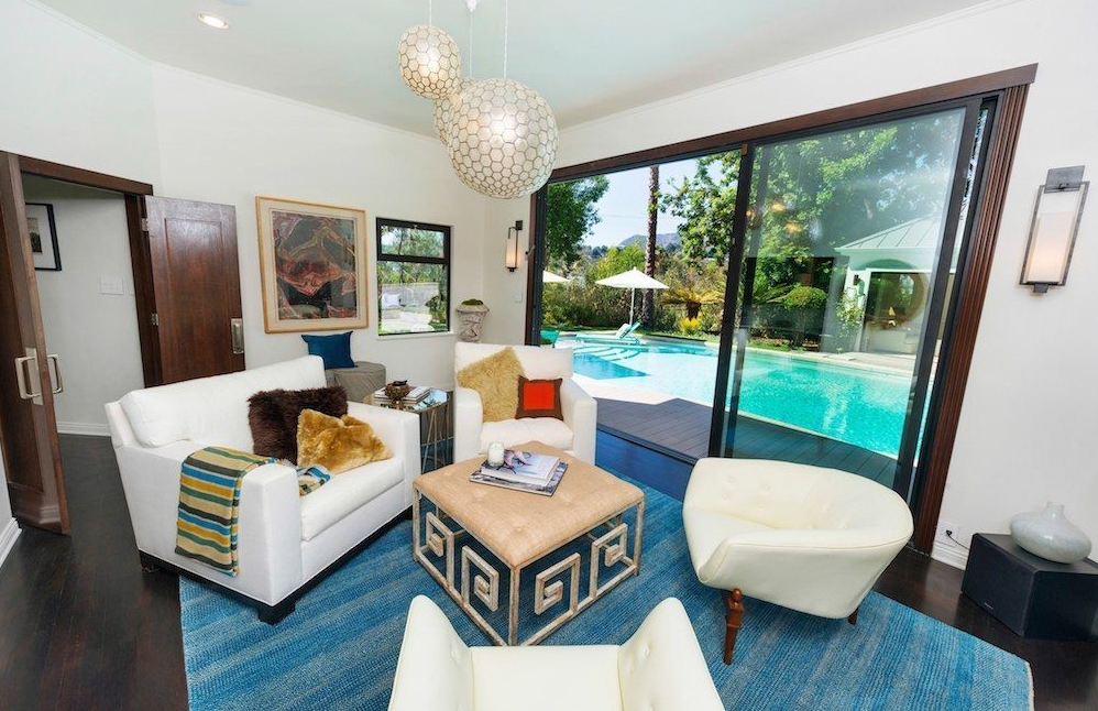 Celebrity Homes: Scarlett Johansson bought a house in Hollywood Hills