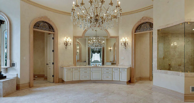 the-most-expensive-homes-alabama-mansion-inspired-by-versailles-8
