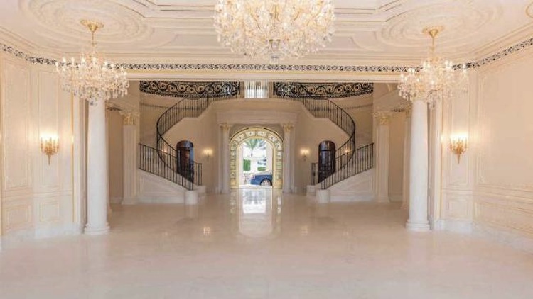 take-a-look-inside-the-most-expensive-home-in-america-2