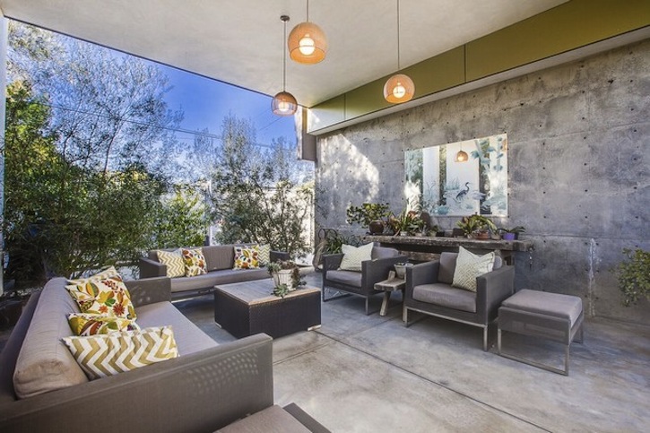 Celebrity Homes: Inside Emilia Clarke's New $4.6 Million House ➤ To see more news about The Most Expensive Homes around the world visit us at www.themostexpensivehomes.com #mostexpensive #mostexpensivehomes #themostexpensivehomes @expensivehomes