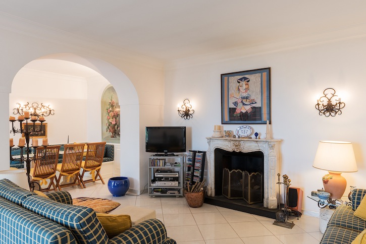 Luxury Neighborhood: Villa Casa Tua, a Stunning Piece of Property ➤ To see more news about The Most Expensive Homes around the world visit us at www.themostexpensivehomes.com #mostexpensive #mostexpensivehomes #themostexpensivehomes @expensivehomes