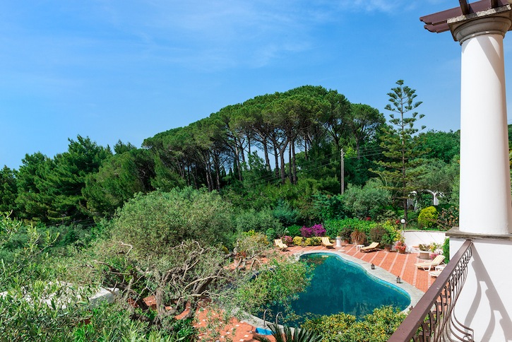 Luxury Real Estate: Villa Casa Tua, a Stunning Piece of Property ➤ To see more news about The Most Expensive Homes around the world visit us at www.themostexpensivehomes.com #mostexpensive #mostexpensivehomes #themostexpensivehomes @expensivehomes