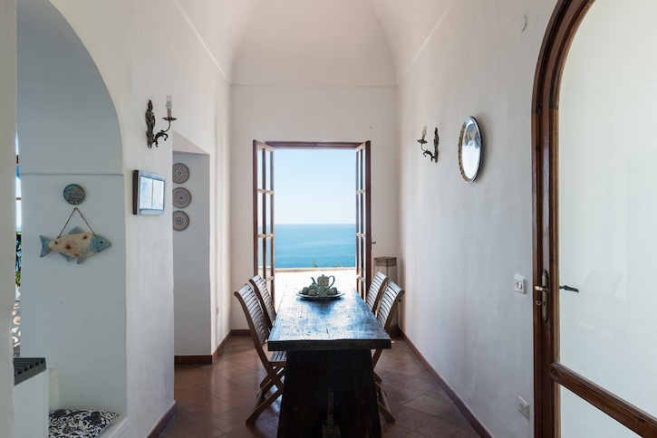 Positano Apartment Is On The Market For €3 Million ➤ To see more news about The Most Expensive Homes around the world visit us at www.themostexpensivehomes.com #mostexpensive #mostexpensivehomes #themostexpensivehomes @expensivehomes