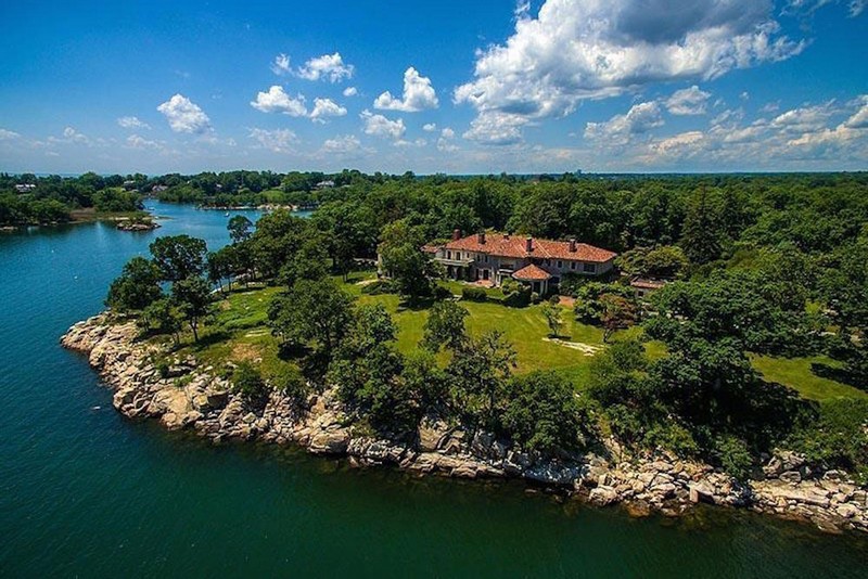 The Most Expensive Homes for Sale in America Right Now ➤ To see more news about The Most Expensive Homes around the world visit us at www.themostexpensivehomes.com #mostexpensive #mostexpensivehomes #themostexpensivehomes @expensivehomes