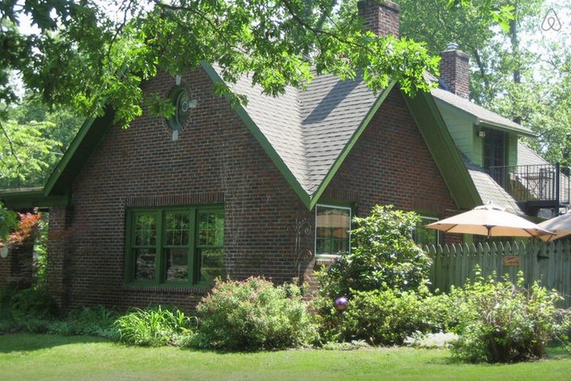 Explore the 52 Most Successful Airbnbs in the USA - LUXURY REAL ESTATE ➤ To see more news about The Most Expensive Homes around the world visit us at www.themostexpensivehomes.com #mostexpensive #mostexpensivehomes #themostexpensivehomes @expensivehomes