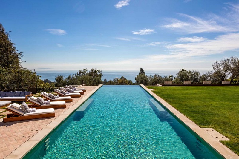 Luxuriuos Real Estate - It Will Cost You $19.75M To Live La Vie en Rose - Luxury Neighborhoods - Malibu Luxury Homes - Malibu Luxury Mansions - Celebrity Homes ➤ Explore The Most Expensive Homes around the world on our website! #mostexpensive #mostexpensivehomes #themostexpensivehomes #luxuryrealestate #luxuryneighborhoods #realestate #celebrityhomes @expensivehomes