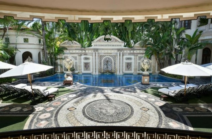 Casa Casuarina Gianni Versace's Miami Beach Mansion Is Now a Hotel 5