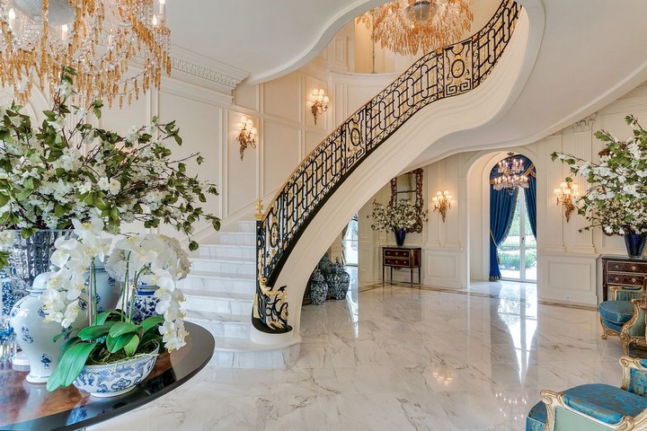 Long Island Mansion Inspired by Versailles Has Hit the Market for $60M 2