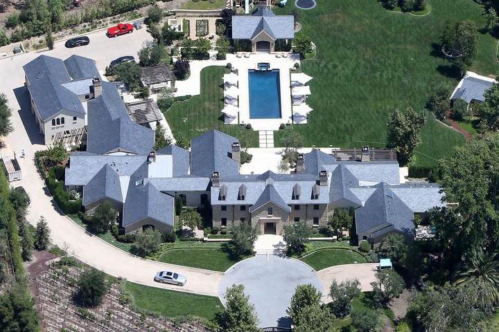Meet 25 of the Most Expensive Homes Owned by Celebrities 12