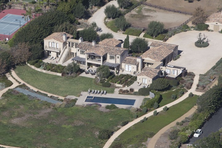 Meet 25 of the Most Expensive Homes Owned by Celebrities 9