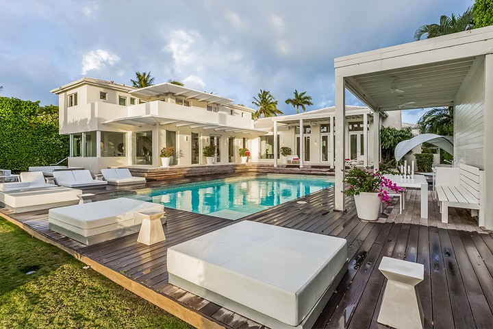 Celebrity Homes Shakira's Listed her Contemporary Miami Beach Mansion 12