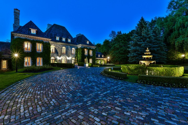 Step Inside One of the Most Expensive Homes in Canada 1
