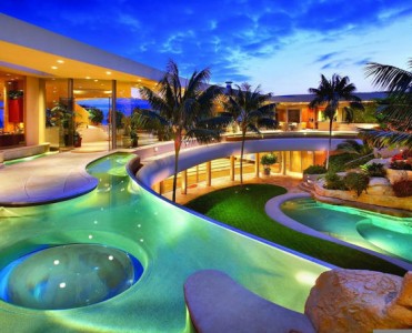 The most amazing celebrity homes8