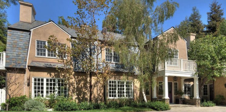 Take a Look Inside Adele's New Beverly Hills Dream House ➤ To see more news about The Most Expensive Homes around the world visit us at www.themostexpensivehomes.com #mostexpensive #mostexpensivehomes #themostexpensivehomes @expensivehomes