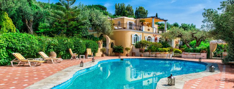 Luxury Real Estate: Villa Casa Tua, a Stunning Piece of Property ➤ To see more news about The Most Expensive Homes around the world visit us at www.themostexpensivehomes.com #mostexpensive #mostexpensivehomes #themostexpensivehomes @expensivehomes