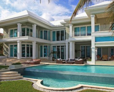 This Stunning Ocean Club Estate in the Bahamas is for Sale for $14.5M ➤ To see more news about The Most Expensive Homes around the world visit us at www.themostexpensivehomes.com #mostexpensive #mostexpensivehomes #themostexpensivehomes @expensivehomes