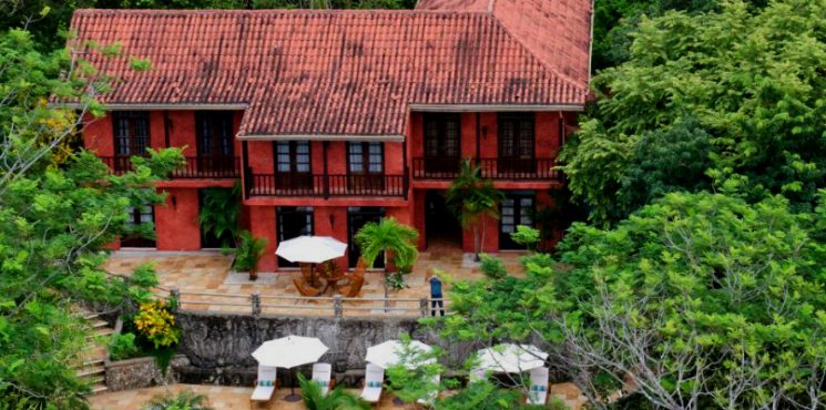 Mel Gibson’s Beachfront Jungle Retreat in Costa Rica is For Sale ➤ To see more news about The Most Expensive Homes around the world visit us at www.themostexpensivehomes.com #mostexpensive #mostexpensivehomes #themostexpensivehomes #celebrityhomes @expensivehomes