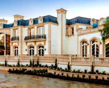 This Striking Beverly Hills Mansion is Listed for Sale for $80M ➤ To see more news about The Most Expensive Homes around the world visit us at www.themostexpensivehomes.com #mostexpensive #mostexpensivehomes #themostexpensivehomes #celebrityhomes @expensivehomes