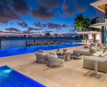 This Luxury Miami Beach Estate for Sale and Can be Yours - Luxury Miami Beach Real Estate - Luxury Real Estate - Luxury Neighborhoods - celebrity homes 2018 ➤ Explore The Most Expensive Homes around the world on our website! #mostexpensive #mostexpensivehomes #themostexpensivehomes #luxuryrealestate #luxuryneighborhoods #celebrityhomes @expensivehomes