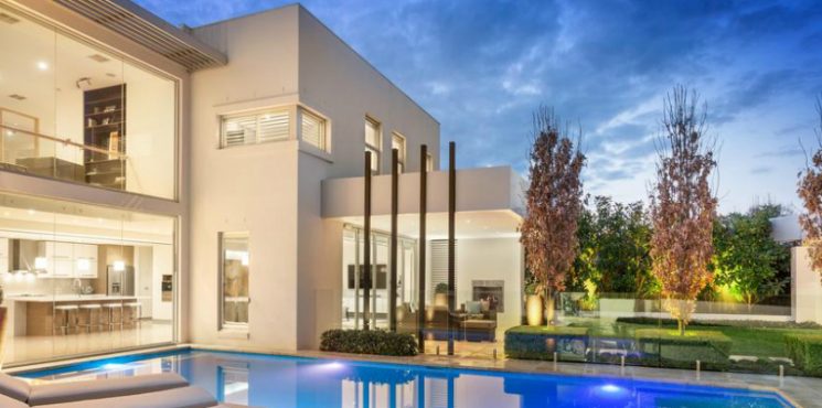 Classic Contemporary Melbourne Mansion Will Be Privately Up for Grabs