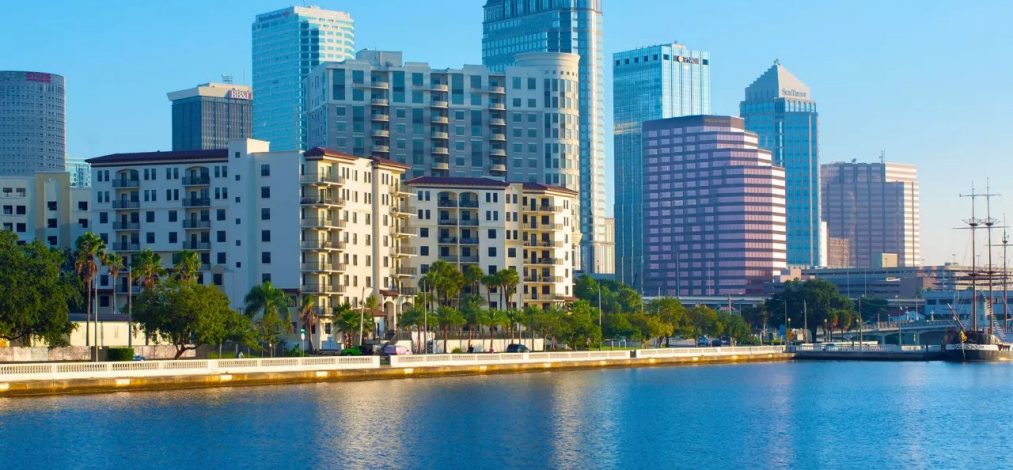 Get to Know the 10 Best Celebrity Homes in the World | The Most