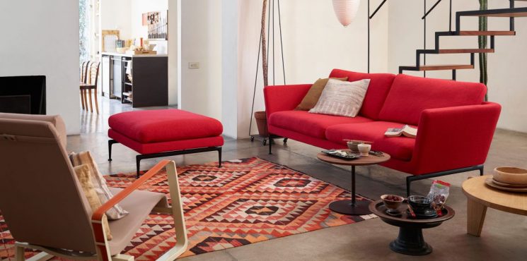 Suita: A Sofa With A Technological Aesthetic