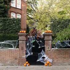 Halloween: See How The Stars Decorate Their Homes!