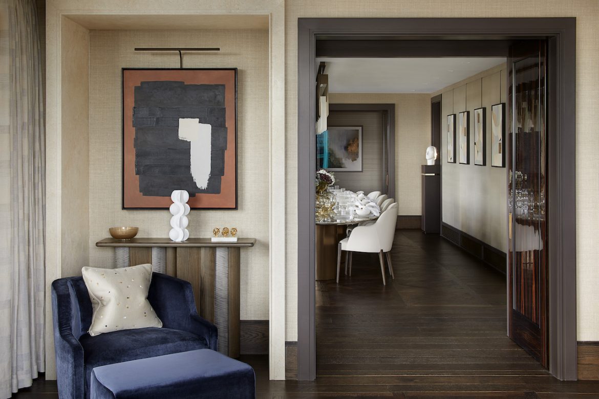 entrance into elegant dinning room