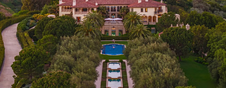This Peter Marino-Designed Home Has a $400M Price Tag. It's a Beauty!