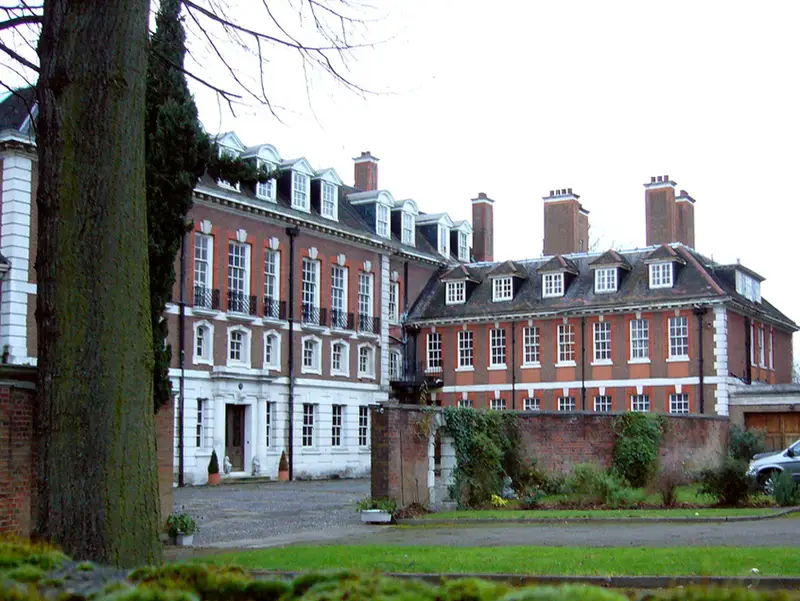 Ultra-Luxury Living: Top 6 Most Expensive Homes in the World