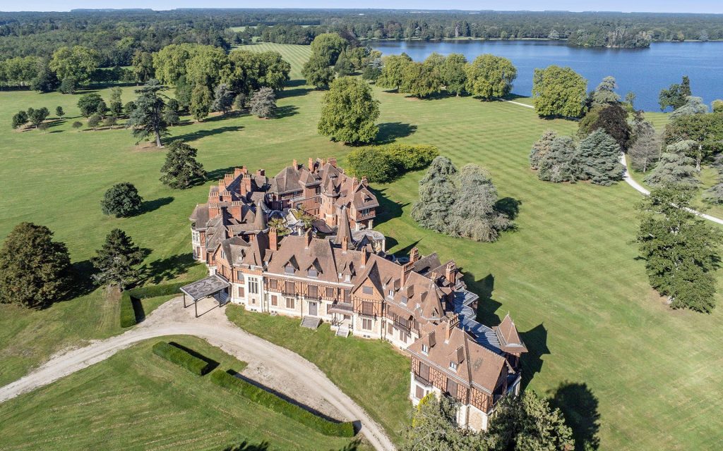 Ultra-Luxury Living: Top 6 Most Expensive Homes in the World