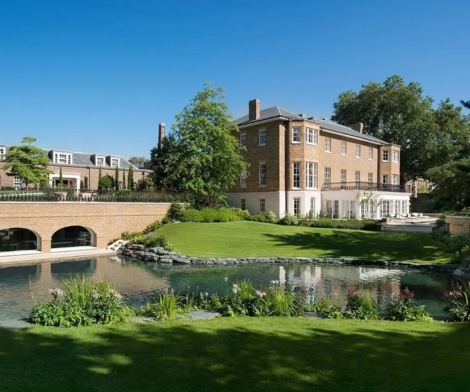 Ultra-Luxury Living: Top 6 Most Expensive Homes in the World