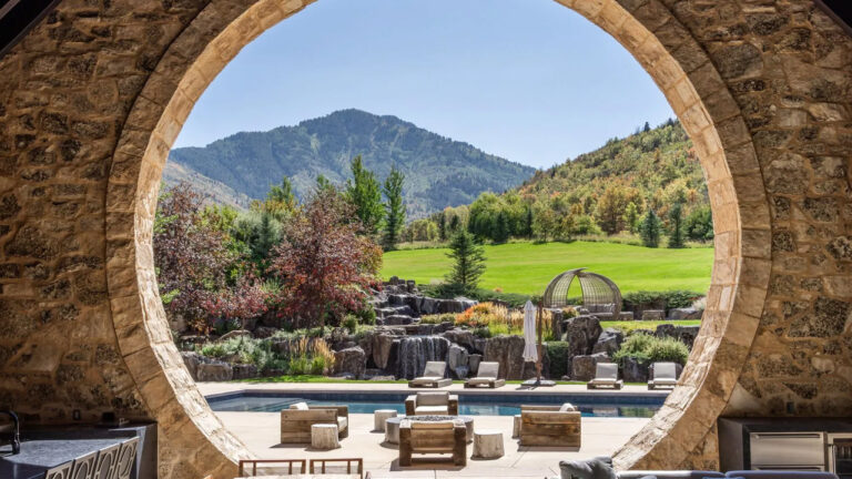 This Is the Real Estate for You If You Love The Lord of the Rings